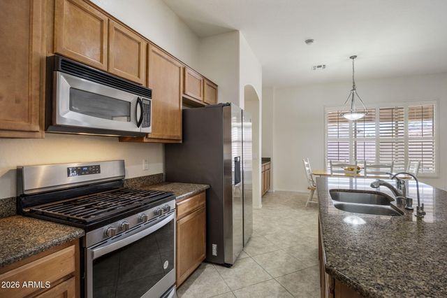 2328 W BLAYLOCK Drive, Phoenix, AZ 85085