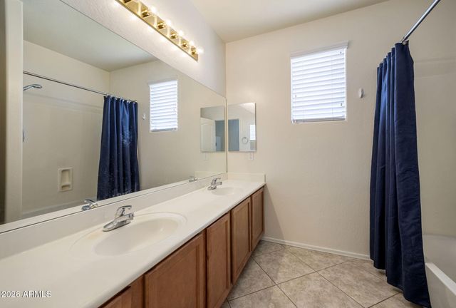 2328 W BLAYLOCK Drive, Phoenix, AZ 85085