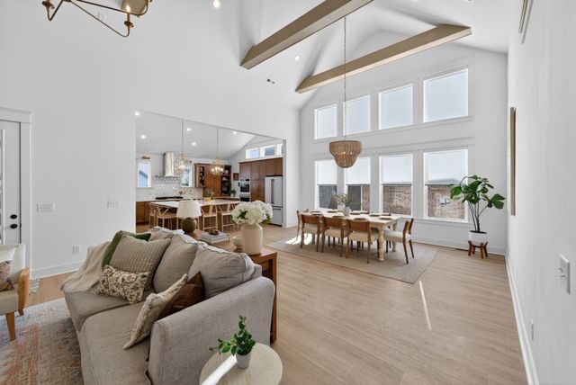 5120 High Park Hill Dr, Arrington, TN 37014