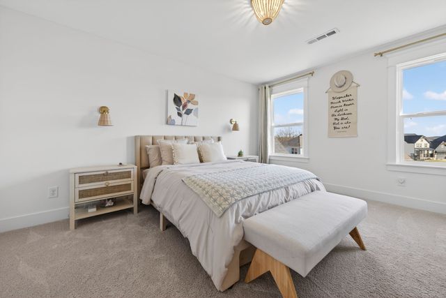 5120 High Park Hill Dr, Arrington, TN 37014