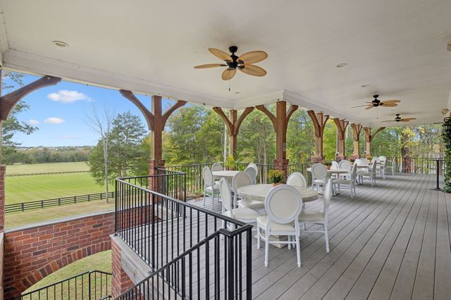 5120 High Park Hill Dr, Arrington, TN 37014