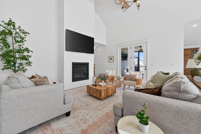 5120 High Park Hill Dr, Arrington, TN 37014