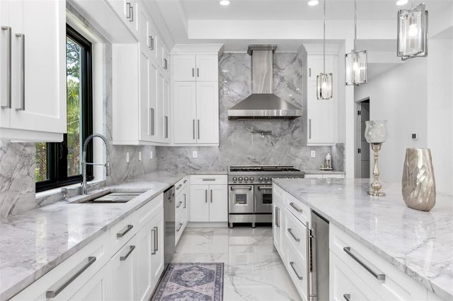 5951 NW 72 Way, Parkland, FL 33067