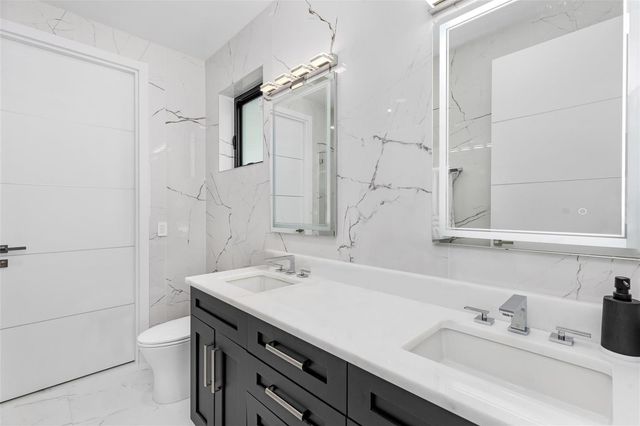5951 NW 72 Way, Parkland, FL 33067