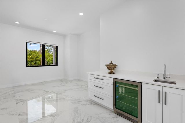 5951 NW 72 Way, Parkland, FL 33067