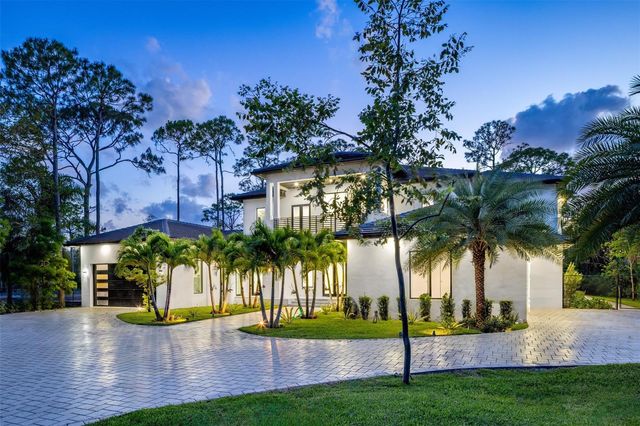 5951 NW 72 Way, Parkland, FL 33067