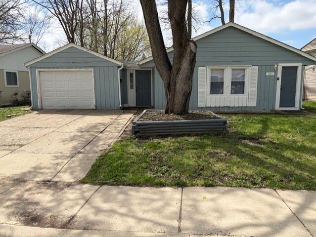 100 Hickory Drive, Carpentersville, IL 60110