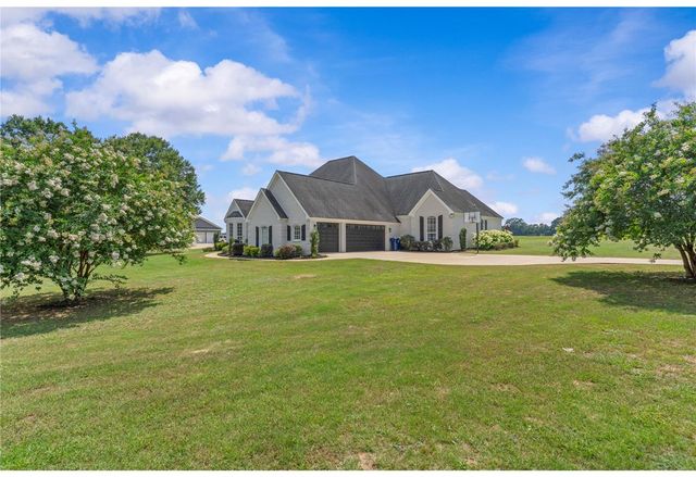 267 Ridge Drive, Headland, AL 36345