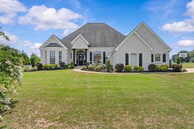267 Ridge Drive, Headland, AL 36345