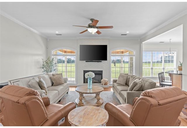 267 Ridge Drive, Headland, AL 36345