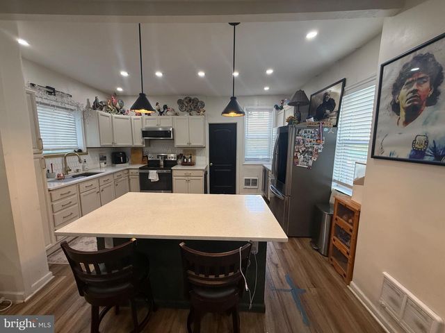 954 CHURCH LN, Lansdowne, PA 19050