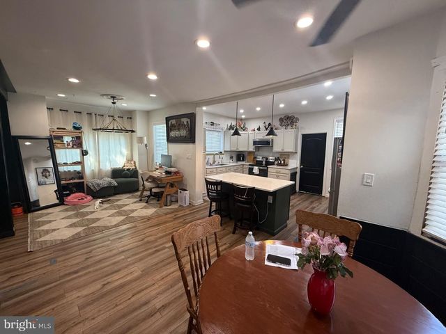 954 CHURCH LN, Lansdowne, PA 19050