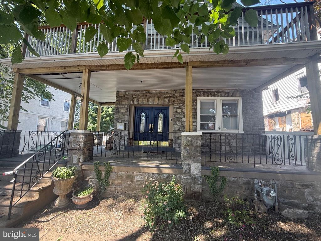 954 CHURCH LN, Lansdowne, PA 19050