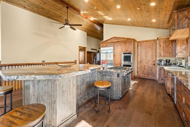 43565 Wolf, Big Bear Lake, CA 92315