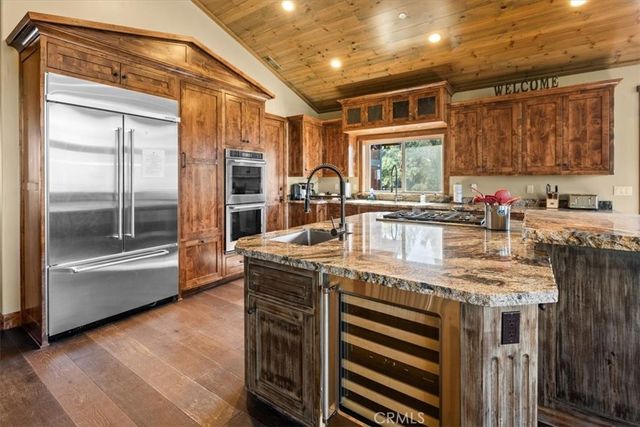 43565 Wolf, Big Bear Lake, CA 92315