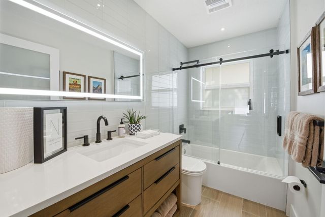 1971 NW 44th Street, Oakland Park, FL 33309