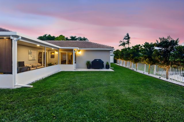 1971 NW 44th Street, Oakland Park, FL 33309