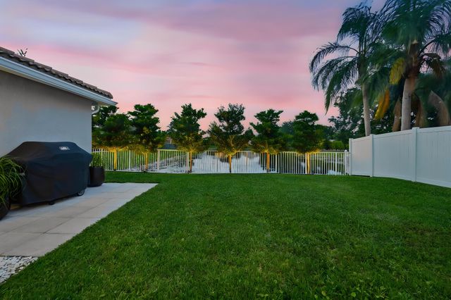 1971 NW 44th Street, Oakland Park, FL 33309