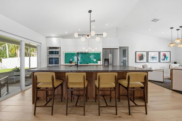 1971 NW 44th Street, Oakland Park, FL 33309