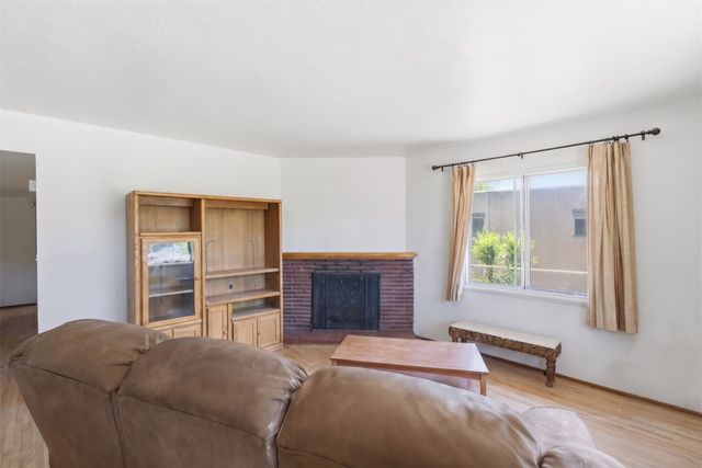 123 Placita De Oro, Santa Fe, NM 87501