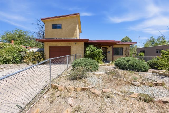 123 Placita De Oro, Santa Fe, NM 87501