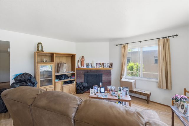 123 Placita De Oro, Santa Fe, NM 87501