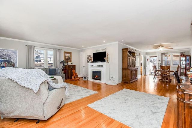 4502 Saint Joe Boulevard, Riverside, MO 64150