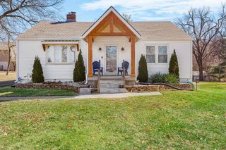 4502 Saint Joe Boulevard, Riverside, MO 64150