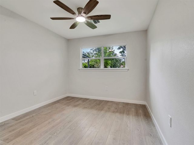 10315 Winding Trail Road, La Porte, TX 77571
