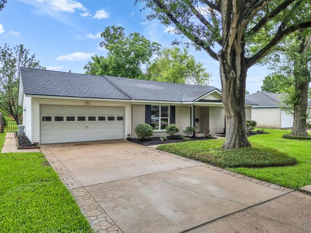 10315 Winding Trail Road, La Porte, TX 77571