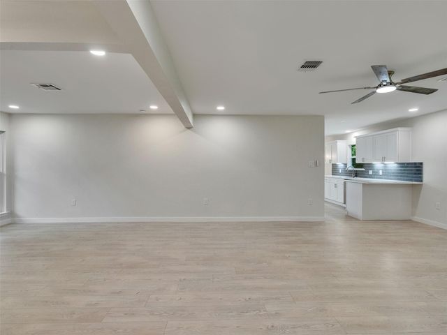 10315 Winding Trail Road, La Porte, TX 77571