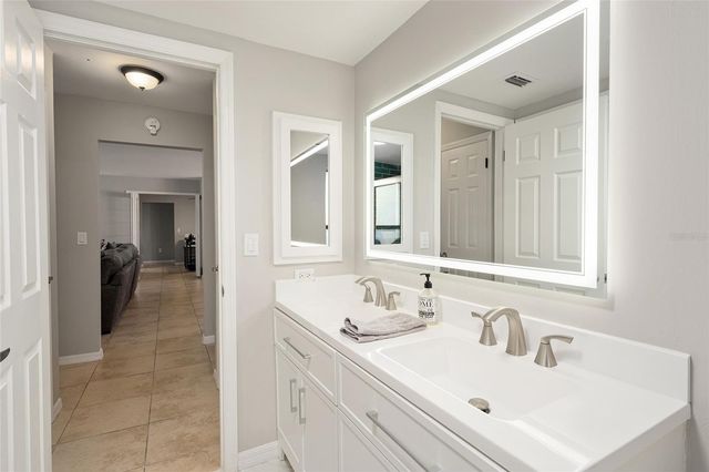 5201 NW 78TH COURT, Ocala, FL 34482