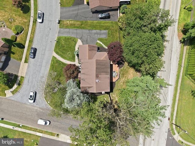 3694 MARC LN, Huntingdon Valley, PA 19006