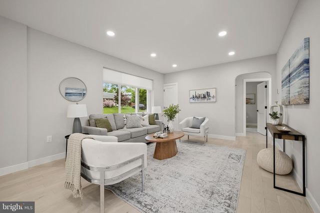 601 RAY DR, Silver Spring, MD 20910