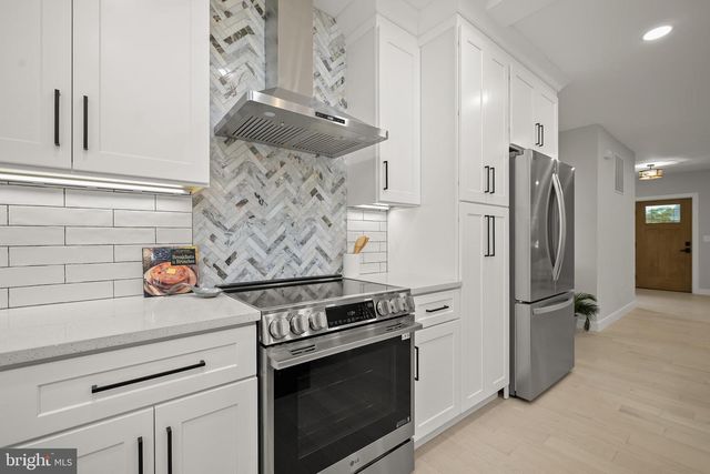 601 RAY DR, Silver Spring, MD 20910