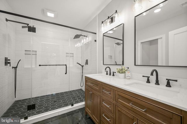 601 RAY DR, Silver Spring, MD 20910