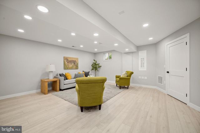 601 RAY DR, Silver Spring, MD 20910