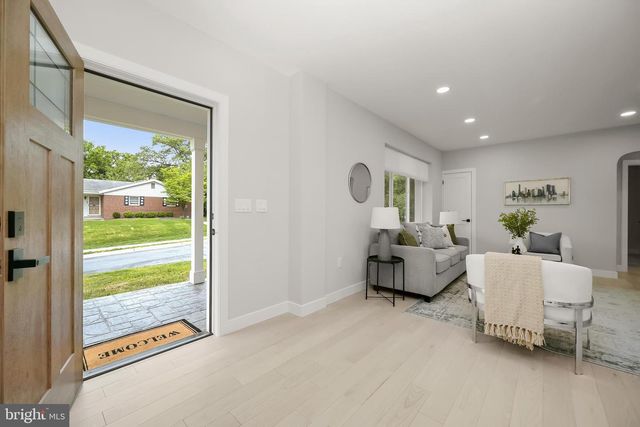 601 RAY DR, Silver Spring, MD 20910
