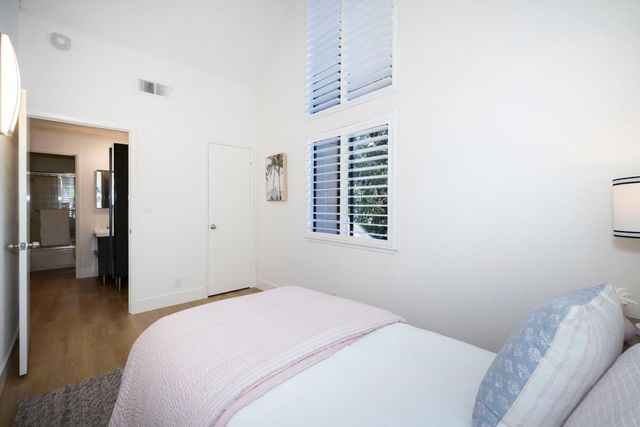 561 Thain Way, Palo Alto, CA 94306