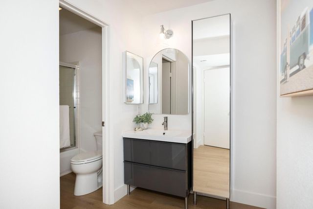 561 Thain Way, Palo Alto, CA 94306