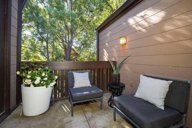 561 Thain Way, Palo Alto, CA 94306
