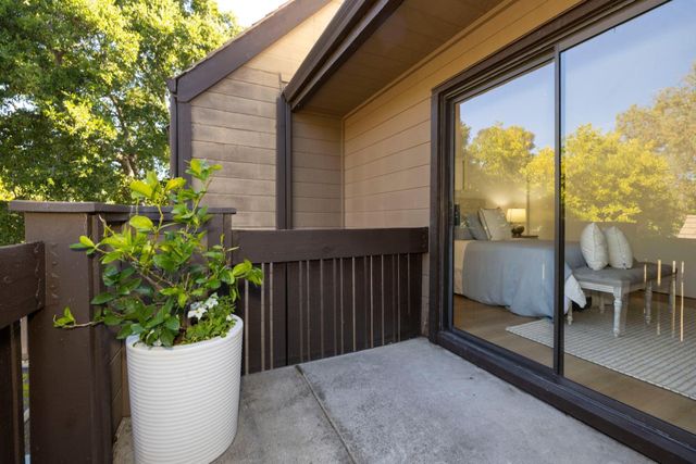 561 Thain Way, Palo Alto, CA 94306