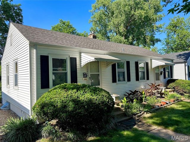 10217 Saint Katherine Lane, St Ann, MO 63074