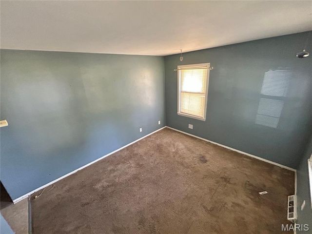 10217 Saint Katherine Lane, St Ann, MO 63074