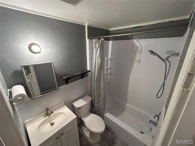 10217 Saint Katherine Lane, St Ann, MO 63074