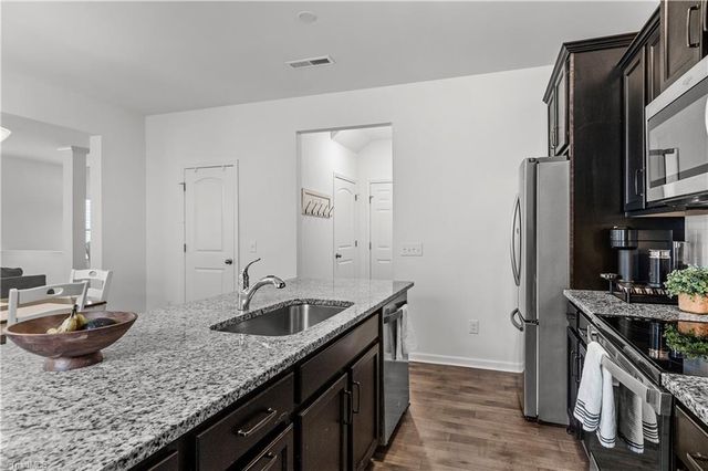 1447 Seawatch Drive, Winston-salem, NC 27127