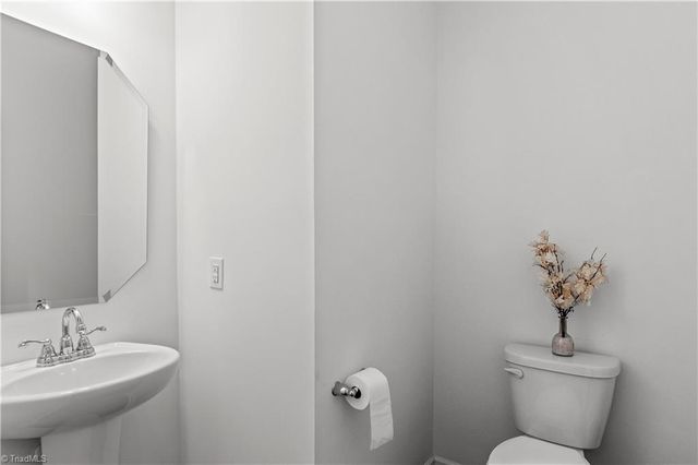 1447 Seawatch Drive, Winston-salem, NC 27127