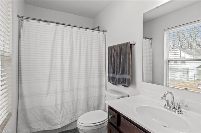 1447 Seawatch Drive, Winston-salem, NC 27127