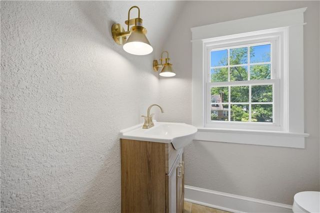 506 Walnut ST, Franklin, VA 23851