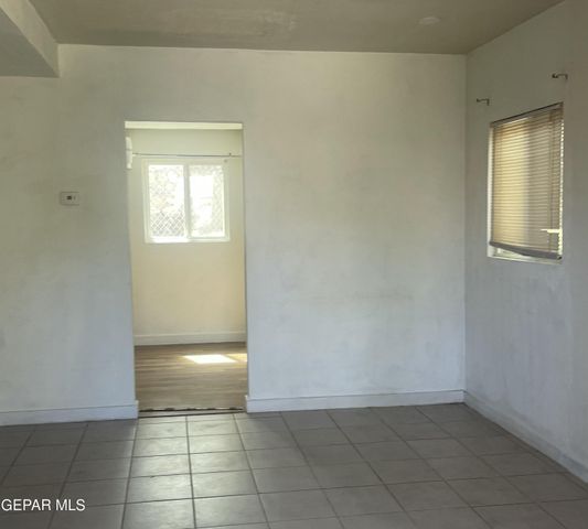 2424 Lebanon Avenue studio, El Paso, TX 79930